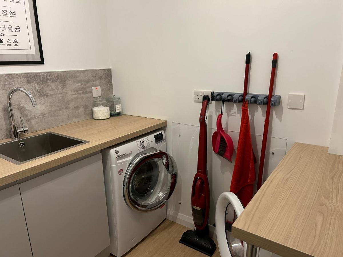 Pine View Holiday Home Newcastle  Luaran gambar